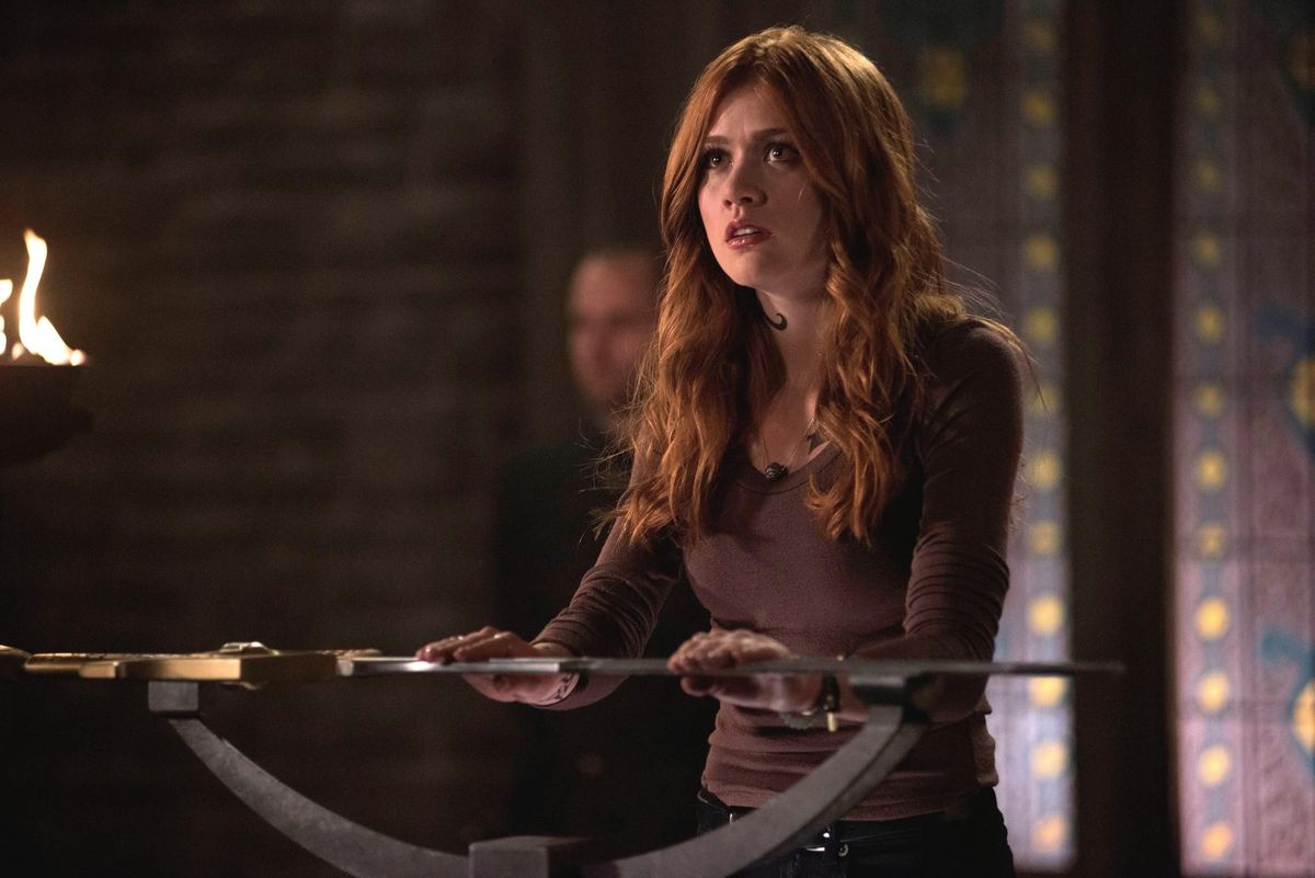 KATHERINE MCNAMARA - Caçadores de Sombras